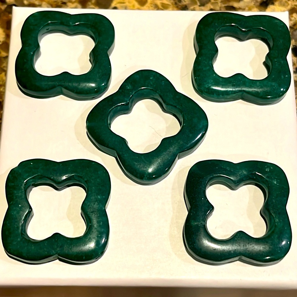 8 Jade Candy apple green flower doughnut 35 mm bead polished  8 pieces